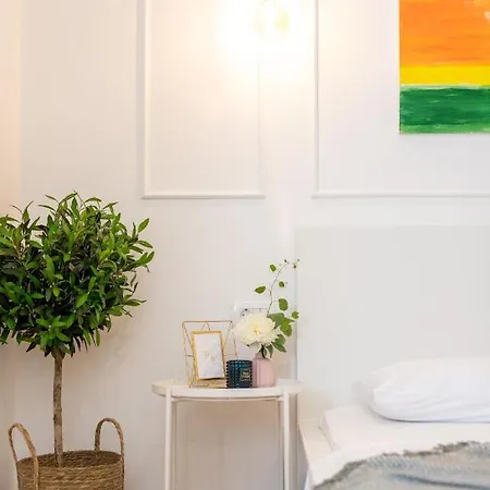 Konukevi Sweet Split