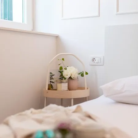 Konukevi Sweet Split